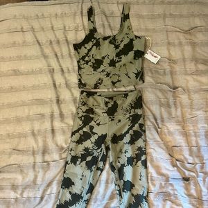 Jessica Simpson Active - Bra Top and Leggings Set - Size M